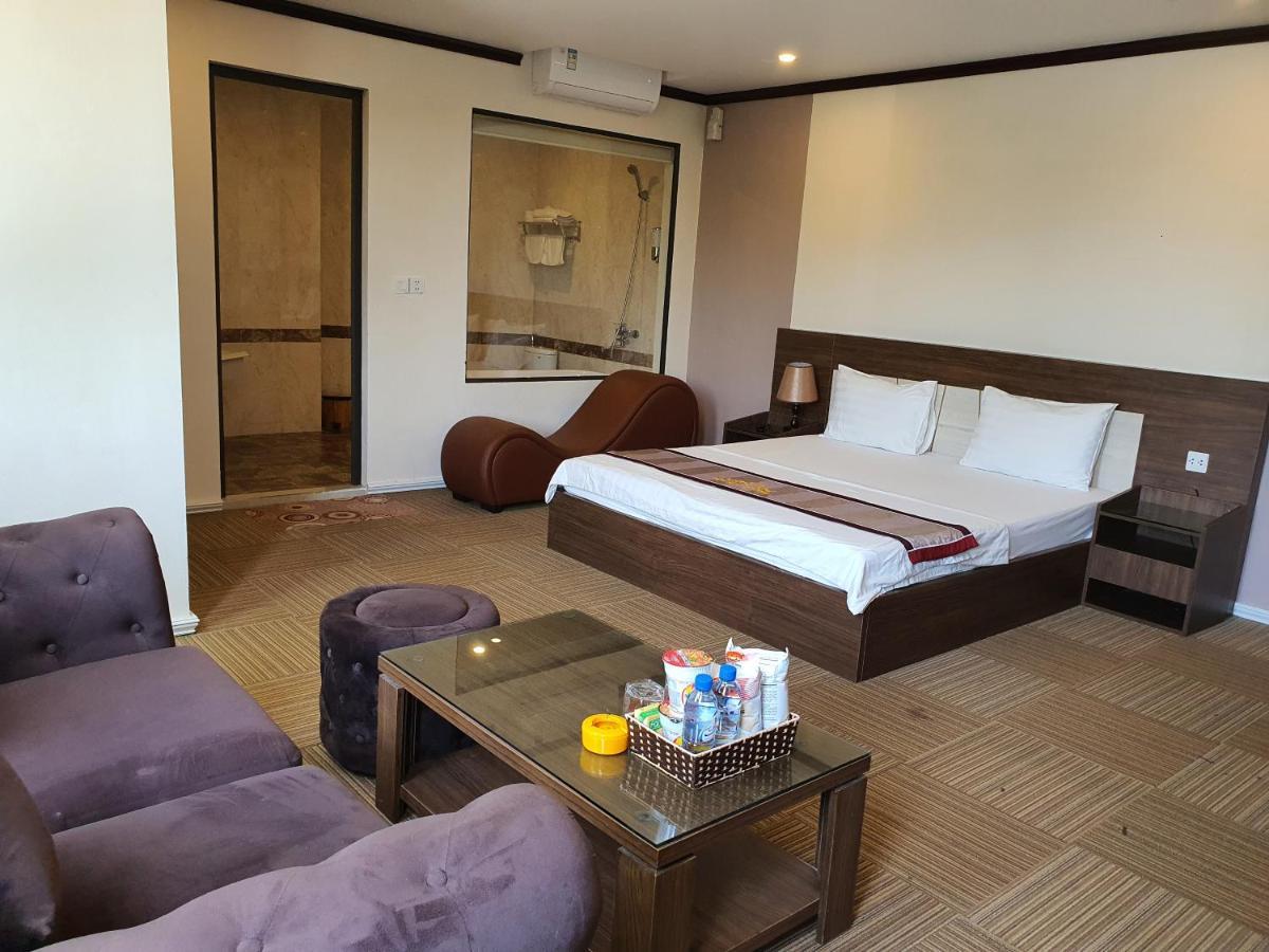 Khách Sạn Hoàng Gia II Thai Binh Esterno foto